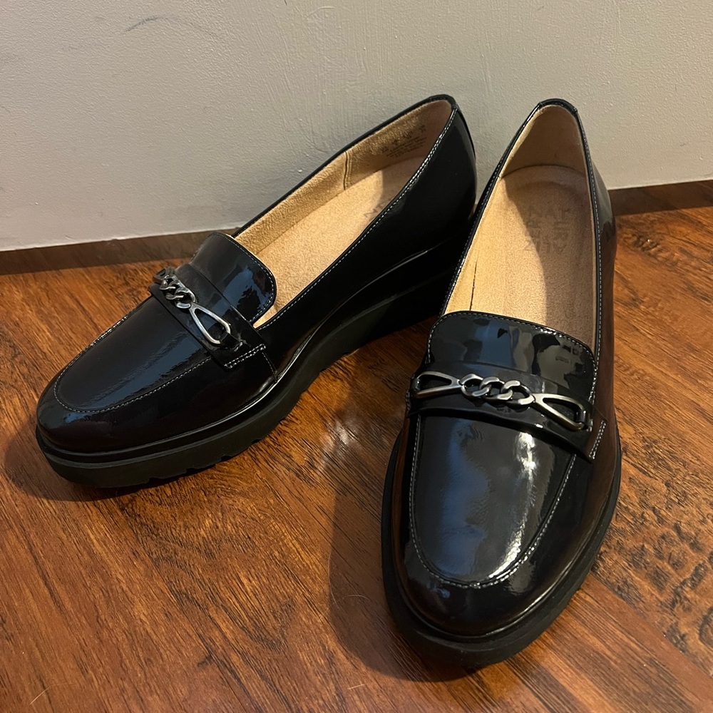 Naturalizer September Platform Loafer in like new condition